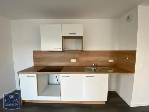 Appartement à louer 3 pièces 60.1m² Tours (37100)