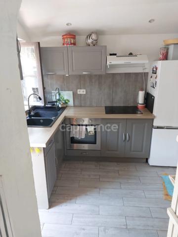Maison à vendre 6 pièces GRASSE (06), 2 maisons indépendantes, jardin de 2505m², 2 garages, car-port, nombreuses places de stationnement !!