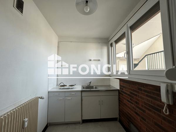 Location Studio 29.9 m² - RESIDENCE VAUDOUX Reims 51100