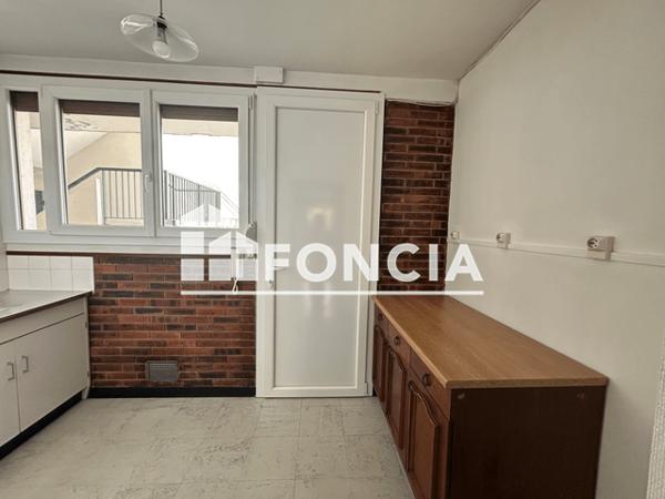 Location Studio 29.9 m² - RESIDENCE VAUDOUX Reims 51100