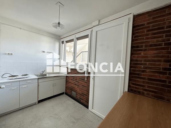 Location Studio 29.9 m² - RESIDENCE VAUDOUX Reims 51100