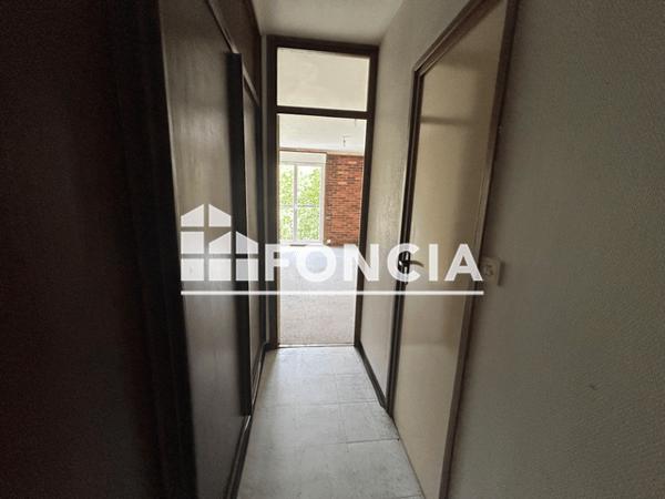 Location Studio 29.9 m² - RESIDENCE VAUDOUX Reims 51100
