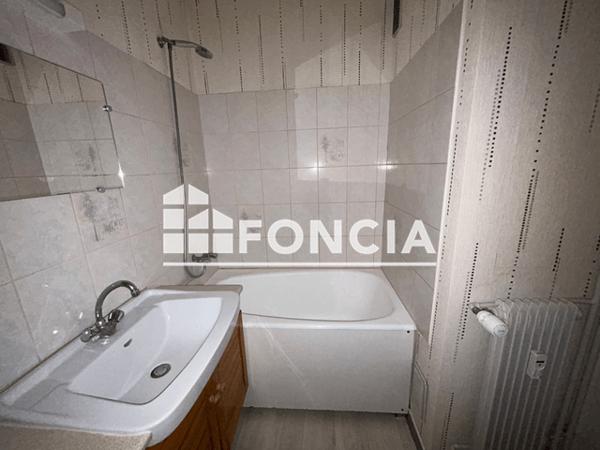 Location Studio 29.9 m² - RESIDENCE VAUDOUX Reims 51100