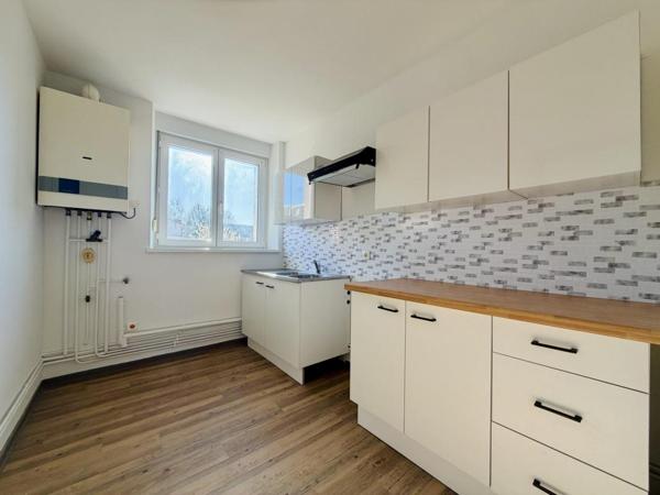 Location Appartement 3 pièces 70 m² - Grandvillers 88600