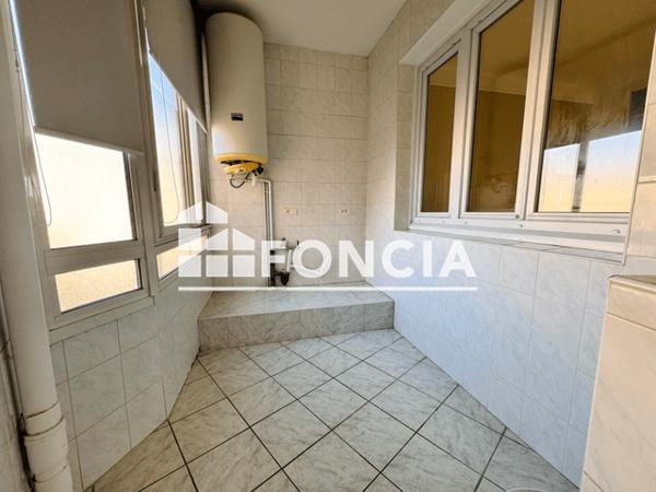 Location Appartement 4 pièces 108.05 m² - 35 AVENUE DE LA VICTOIRE DU 8 MAI 1945 Toulon 83000