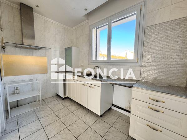Location Appartement 4 pièces 108.05 m² - 35 AVENUE DE LA VICTOIRE DU 8 MAI 1945 Toulon 83000