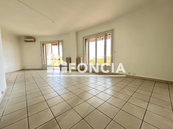 Location Appartement 4 pièces 108.05 m² - 35 AVENUE DE LA VICTOIRE DU 8 MAI 1945 Toulon 83000