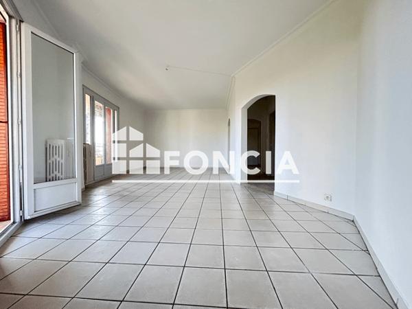 Location Appartement 4 pièces 108.05 m² - 35 AVENUE DE LA VICTOIRE DU 8 MAI 1945 Toulon 83000