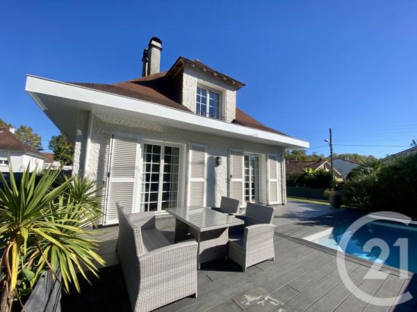 Maison à vendre  6 pièces - 200 m 2   IDRON  - 64