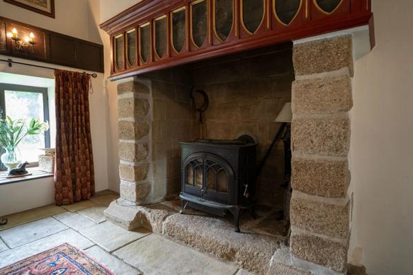 Propriété de caractère en Bretagne avec grand gîte, piscine et 1,6 hectare – résidence principale et potentiel de revenus près de Pontivy