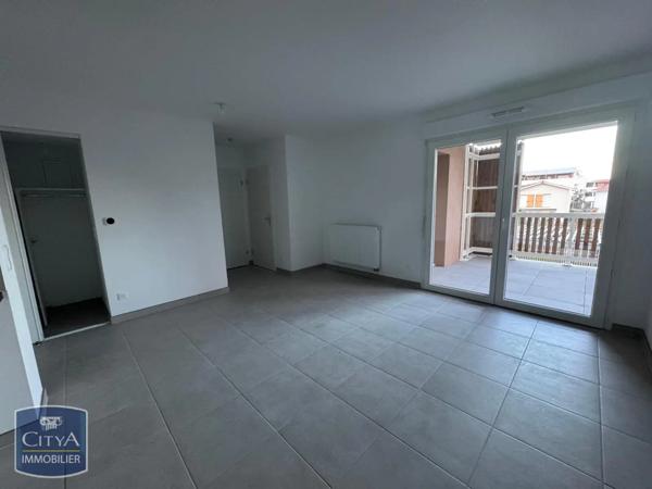 Appartement à louer 2 pièces 42m²