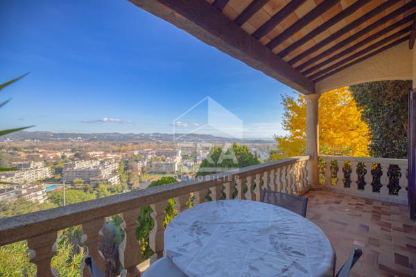 Maison Mandelieu La Napoule 5 pièces 201 m2