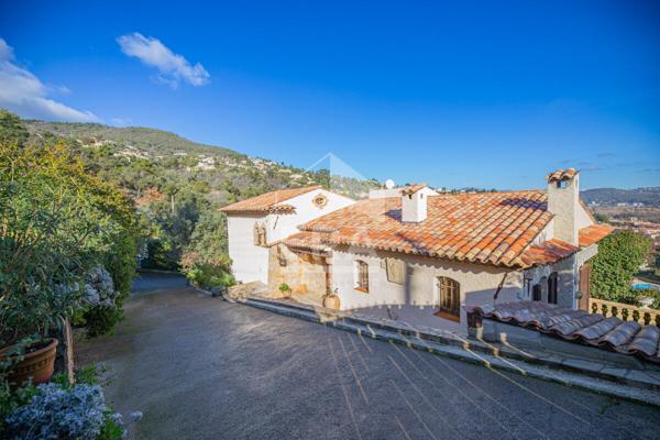 Maison Mandelieu La Napoule 5 pièces 201 m2