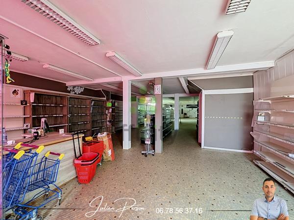Immeuble
        
        - 320 m² 369 000 € *