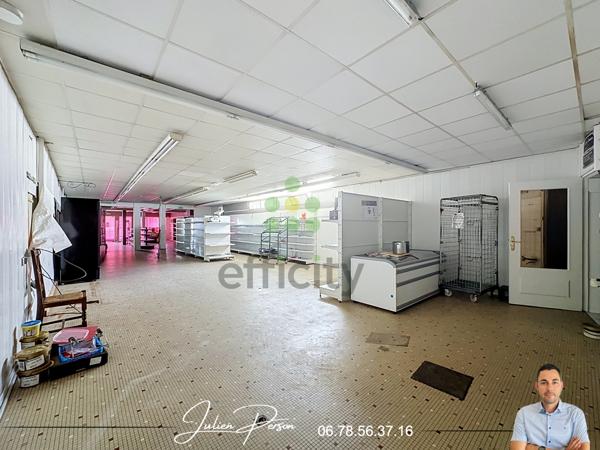Immeuble
        
        - 320 m² 369 000 € *
