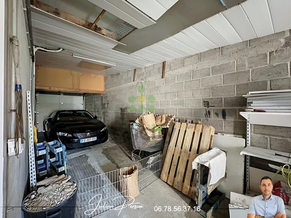 Immeuble
        
        - 320 m² 369 000 € *