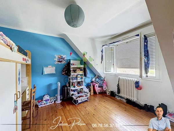 Immeuble
        
        - 320 m² 369 000 € *