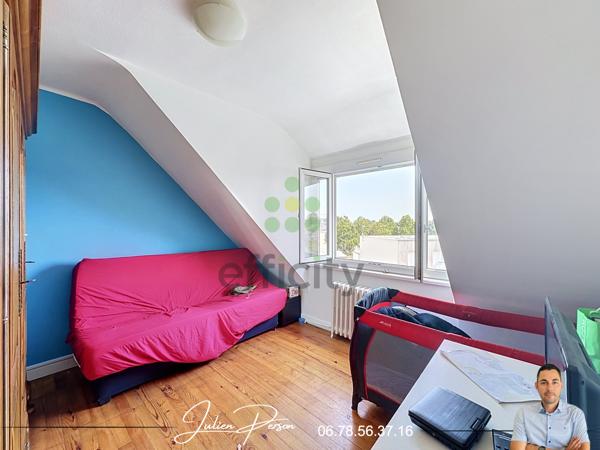 Immeuble
        
        - 320 m² 369 000 € *