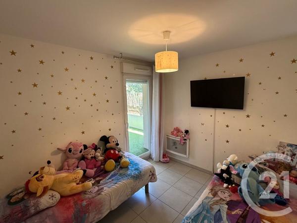 Appartement F3 à vendre  3 pièces - 62,83 m 2   MARSEILLE  - 13009
