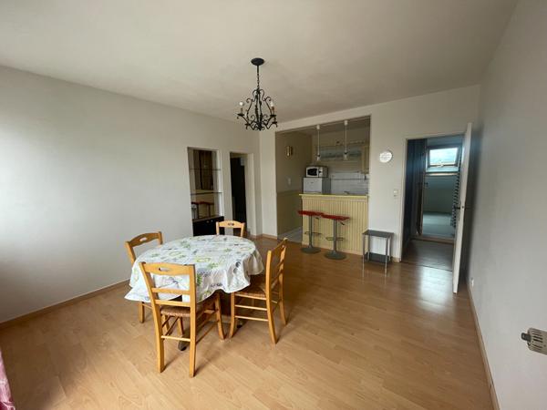 LAVAL, appartement T2bis meublé de 58.37m²