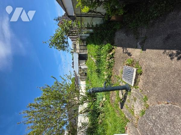 Maison de ville 110 m² – 3 chambres – CHATEAU RENAULT – 135 400 €