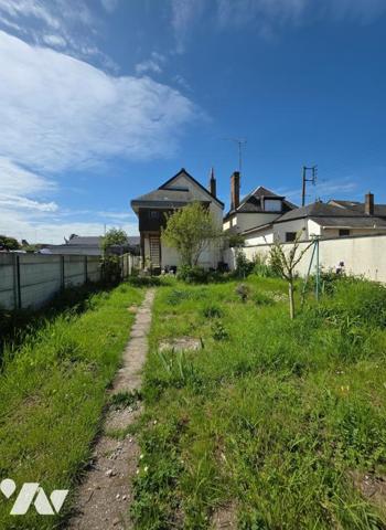 Maison de ville 110 m² – 3 chambres – CHATEAU RENAULT – 135 400 €