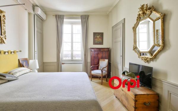Appartement à vendre    3 pièces • 128 m2 Lyon 2