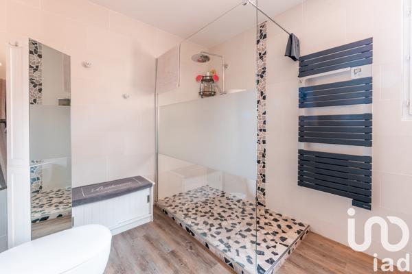 Maison à vendre 8 pièces 215 m² Garons