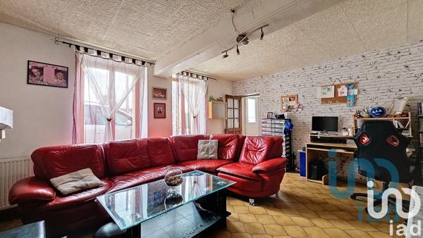 House for sale 6 rooms 131 m² Saint-Just-Sauvage