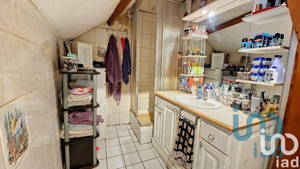 House for sale 6 rooms 131 m² Saint-Just-Sauvage