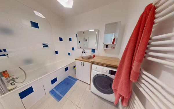 Appartement à vendre    3 pièces • 77 m2 Lyon 7