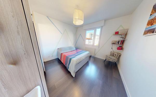 Appartement à vendre    3 pièces • 77 m2 Lyon 7