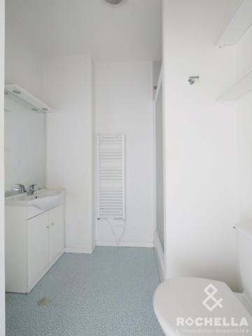 Studio avec stationnement et cave