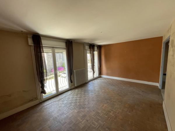 Immeuble à vendre PLUMELIAU (56)