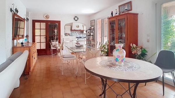 Villa provençale 5 pièces avec piscine