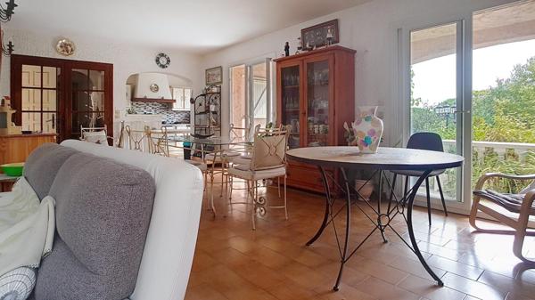 Villa provençale 5 pièces avec piscine