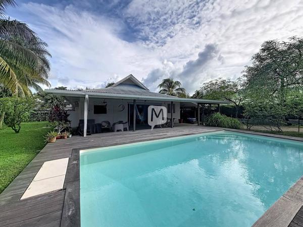 DPT GUYANE, à vendre RÉMIRE MONTJOLY villa T5 de 144,20 m2 avec piscine