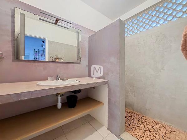 DPT GUYANE, à vendre RÉMIRE MONTJOLY villa T5 de 144,20 m2 avec piscine