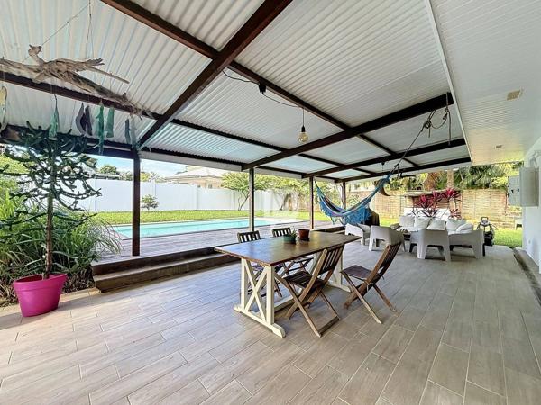 DPT GUYANE, à vendre RÉMIRE MONTJOLY villa T5 de 144,20 m2 avec piscine
