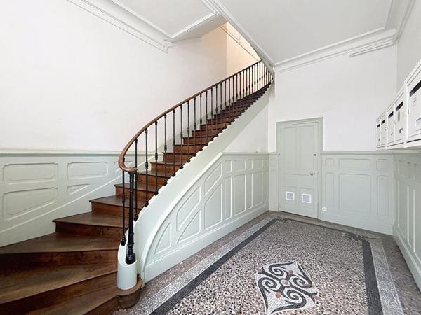 Superbe appartement 3 pièces de 70 M² avec parking et cave Hyper centre VANNES