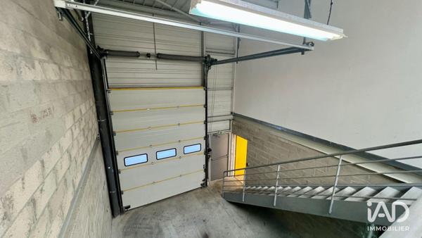 Location local d’activité 138 m² Santeny