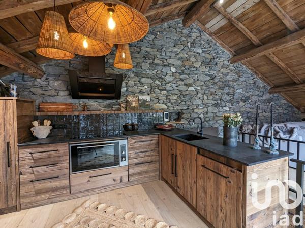 Maison de village 7 pièces de 135 m² à Les Belleville (73440)