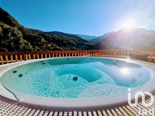 Maison de village 7 pièces de 135 m² à Les Belleville (73440)