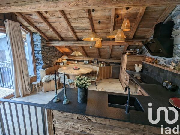 Maison de village 7 pièces de 135 m² à Les Belleville (73440)