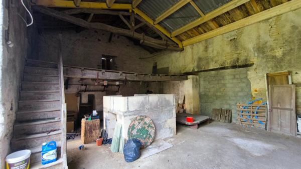 Maison de Maître avec un beau paysagé et un gite.