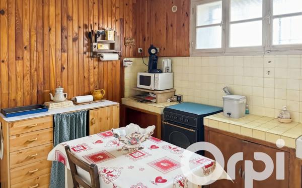 Maison à vendre    7 pièces •  Tarascon