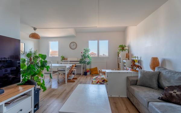 Appartement à vendre    4 pièces • 98,76 m2 Villefranche-sur-Saône