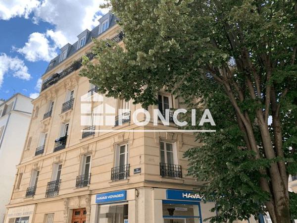 Location Studio 25.53 m² - 2 RUE DE VANVES Issy Les Moulineaux 92130