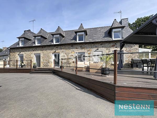 Maison Longère 4 chambres, en impasse, à 3 km du bourg de Plaintel, terrain de 1500 m², superbes prestations !