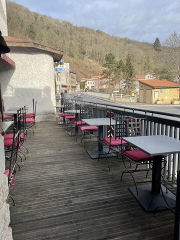 Monistrol-d'Allier (43580) Hôtel de charme, bar, restaurant, chemin de Compostelle, gorges de l'Allier, projet gîtes possible